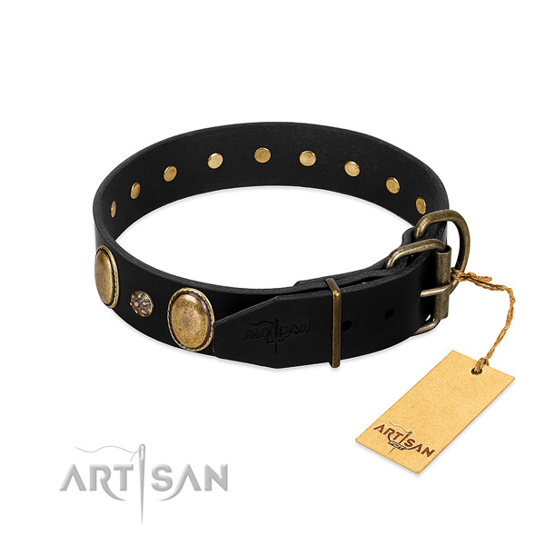 Everyday use reliable natural genuine leather dog collar