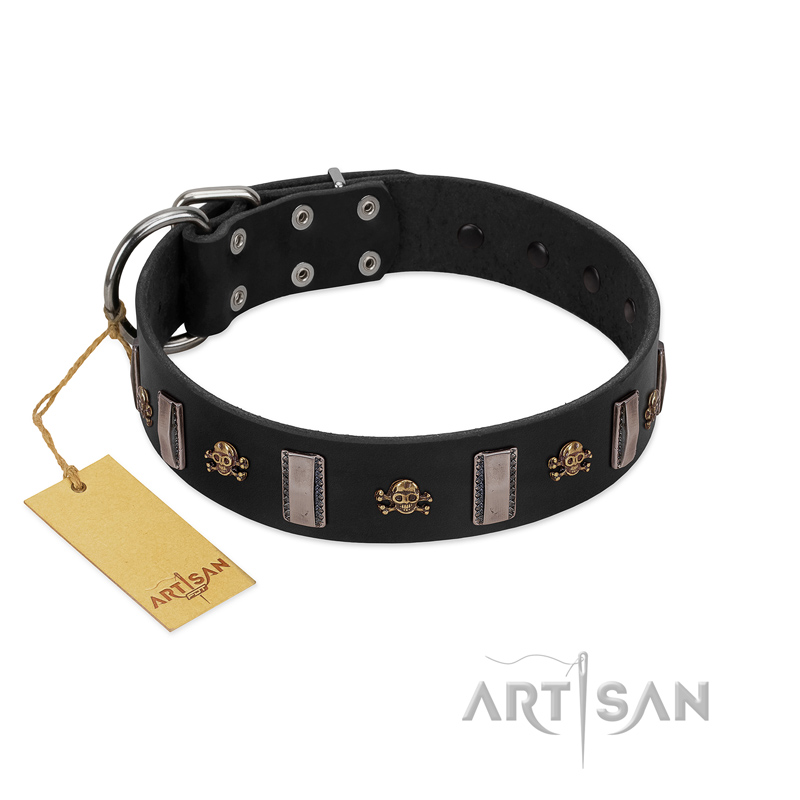 "Pirates' Symbol" Fashionable FDT Artisan Black Leather Dogue de Bordeaux Collar with Silver-Like Plates and Gold-Like Skulls